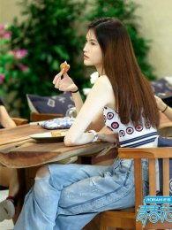 狄倩伊资料,才华横溢的年轻艺术家，绽放独特光彩