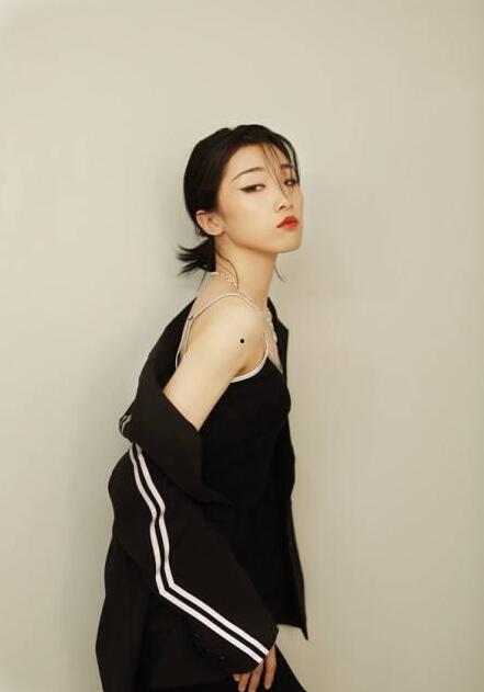 yamy娱乐公司,引领潮流的娱乐新势力