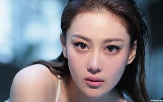 张馨予怎么当上演员的,从军旅生涯到影视明星的华丽转身